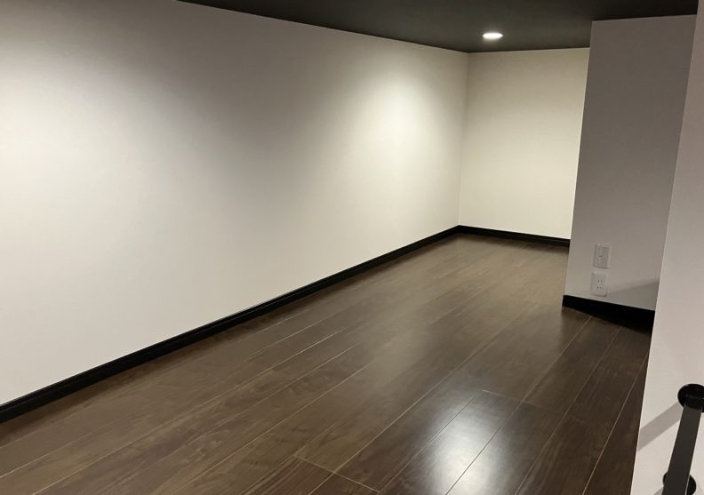 Y’ｓスクエア三里町