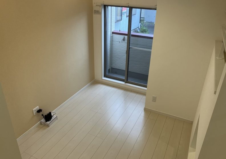 Y’ｓスクエア三里町