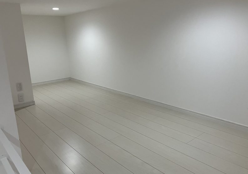 Y’ｓスクエア三里町